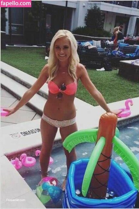 Alaston vuotanut OnlyFans-kuva Tomilahren