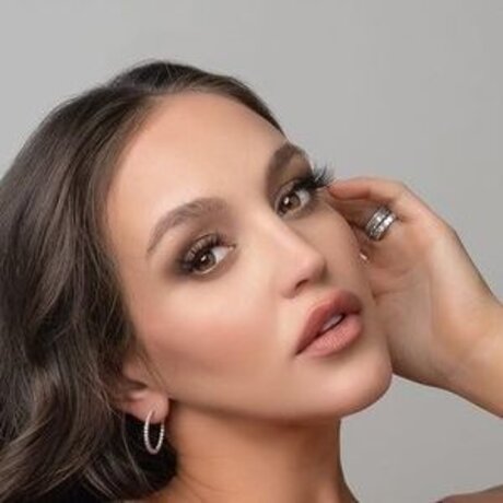 Jaclyn Swedberg