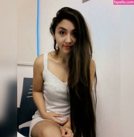 Nahá fotka uniklých OnlyFans od Nicole Dayana
