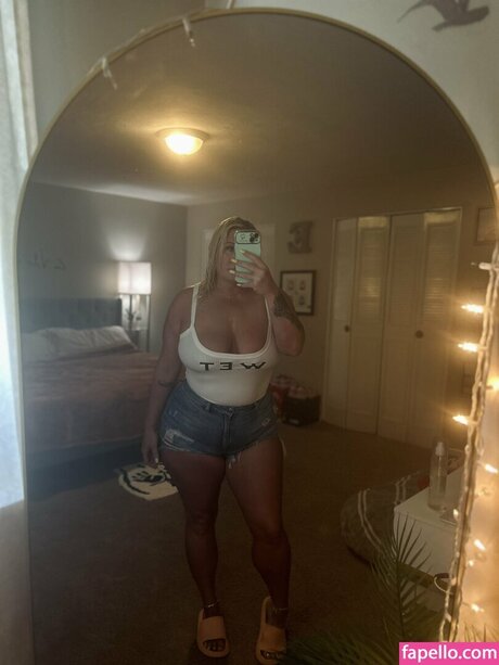 Nahá fotka uniklých OnlyFans od Xoitalgrl