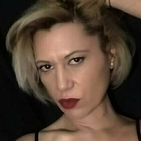 Virginia Draghi OnlyFansリークヌード写真