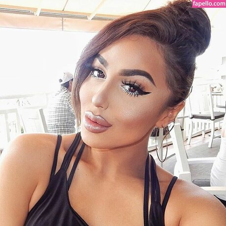 Naken lekkede OnlyFans-bilde av Itslademi