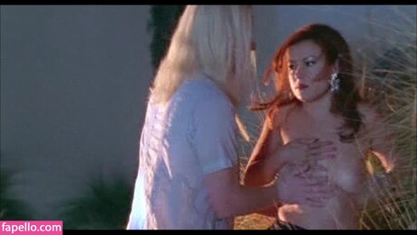Jennifer Tilly