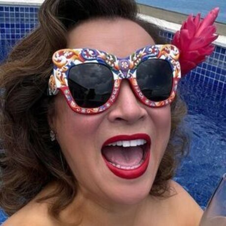 Naken lekkede OnlyFans-bilde av Jennifer Tilly