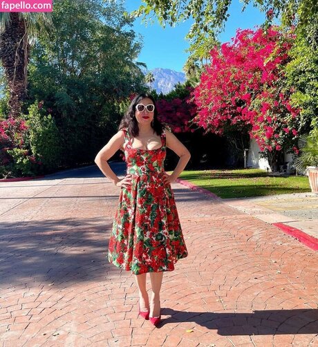 Nacktes geleaktes OnlyFans-Foto von Jennifer Tilly