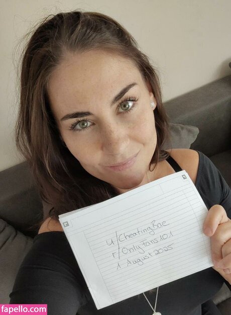 Naken lekkede OnlyFans-bilde av Nina Sita