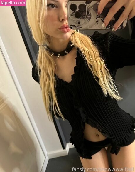 Naken lekkede OnlyFans-bilde av Snowwwwldoll