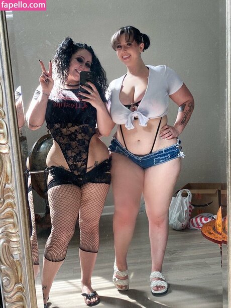 Naken lekkede OnlyFans-bilde av Hex Hypoxia