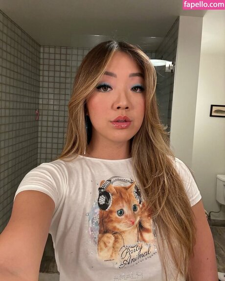 Foto desnuda filtrada de OnlyFans de Simona Shao