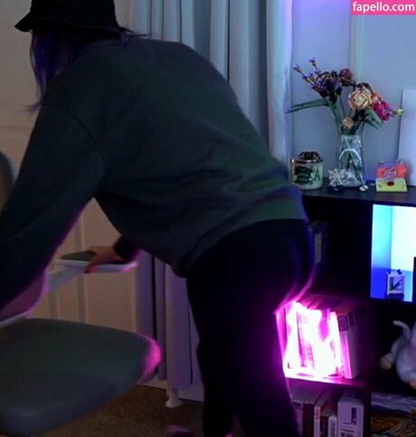 Nagie wyciekłe zdjęcie OnlyFans od Rayactions