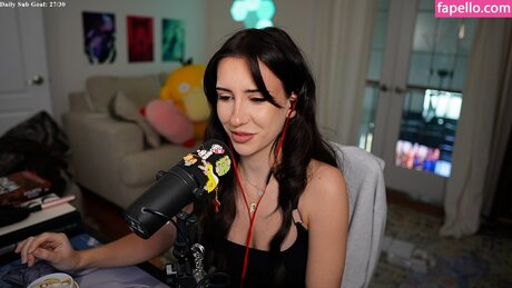 Nacktes geleaktes OnlyFans-Foto von Brieanneroksa
