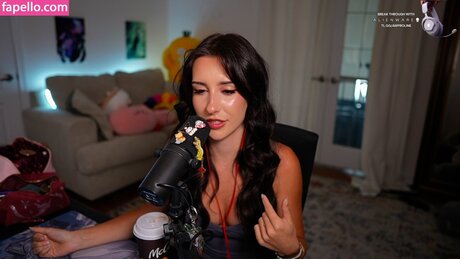 Alasti lekkinud OnlyFans-i pilt Brieanneroksa