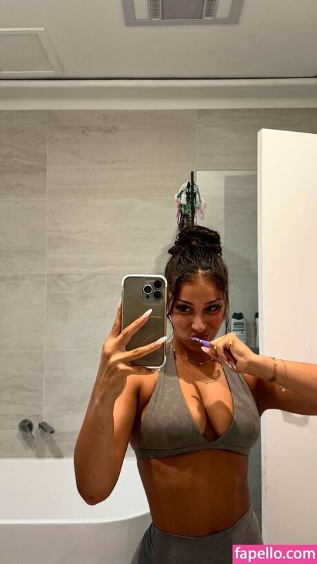 Naken lekkede OnlyFans-bilde av Mimsdailylife