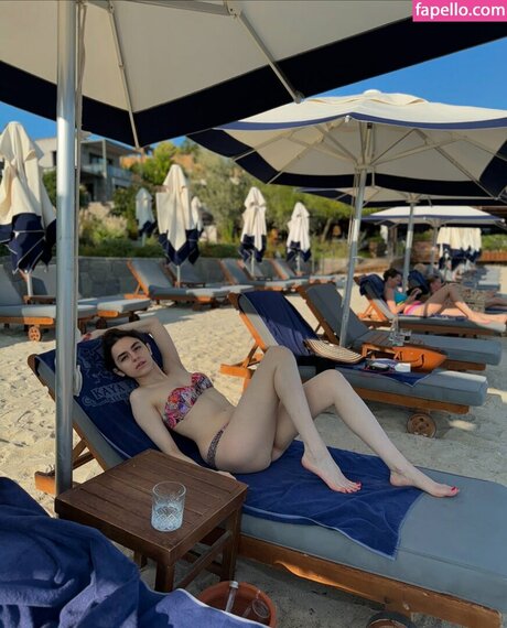 Alasti lekkinud OnlyFans-i pilt Neva Samanc Gke