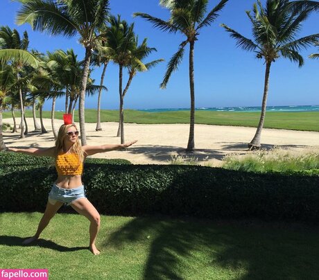 Naken lekkede OnlyFans-bilde av Billie Lourd