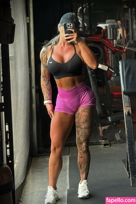 Sara Pauline