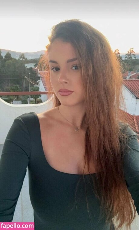 Naakte gelekte OnlyFans-foto van Esperana Da Rocha