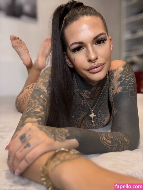 Naken lekkede OnlyFans-bilde av Aileeninkofficial
