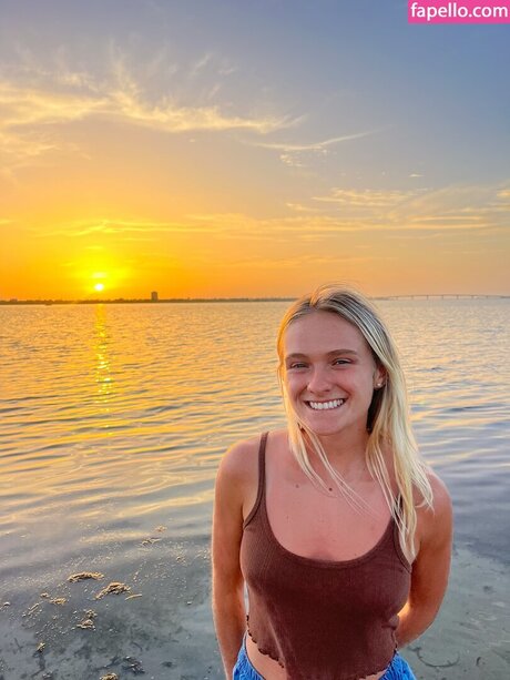 Naken lekkede OnlyFans-bilde av Amber Schulz
