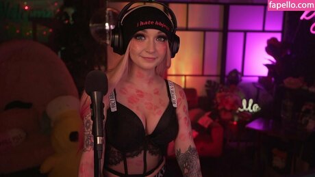 Naken läckt OnlyFans-bild av Bbjessttv