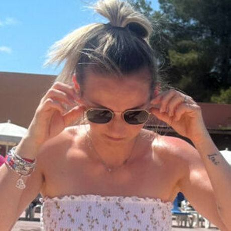 Naken lekkede OnlyFans-bilde av Natalie Handby
