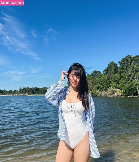 Naken lekkede OnlyFans-bilde av Jinyasmr