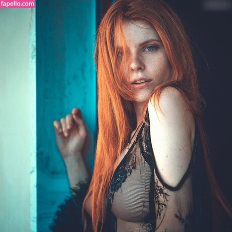 Naken lekkede OnlyFans-bilde av Lucilla Jiggly
