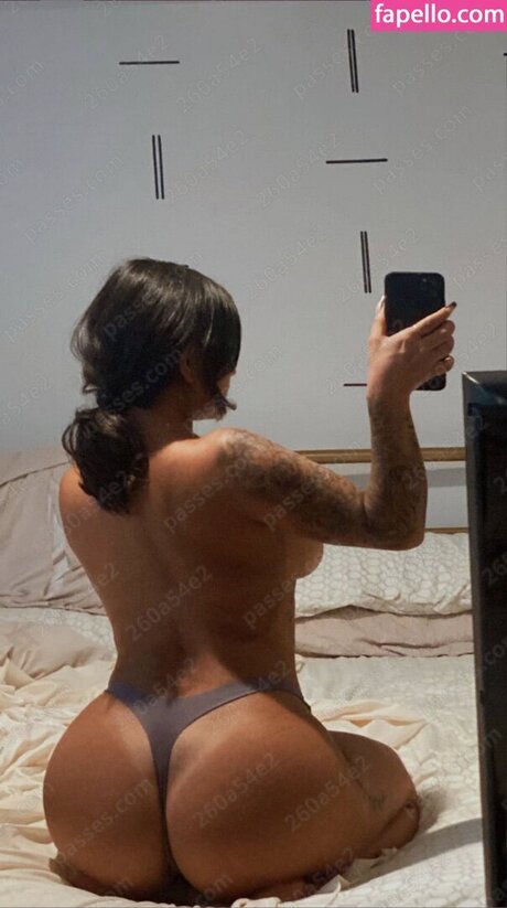 Naken läckt OnlyFans-bild av Brooke Barron