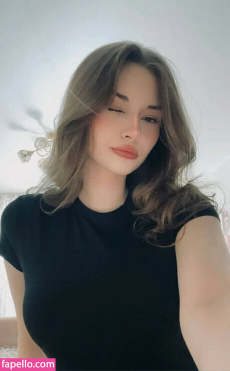 Naken läckt OnlyFans-bild av Sharrimalagisi