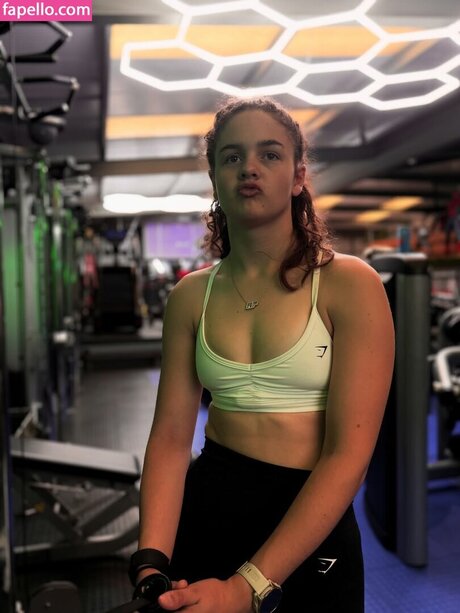 Naken lekkede OnlyFans-bilde av Abbi Pulling