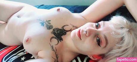 Nahá fotka uniklých OnlyFans od Gi Mornni