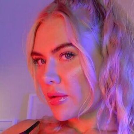 Naken lekkede OnlyFans-bilde av Goddess Dommelia