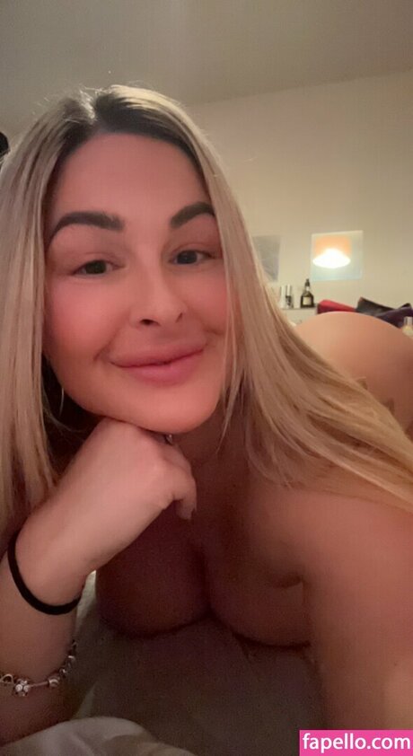 Nahá fotka uniklých OnlyFans od Kristiel0ux