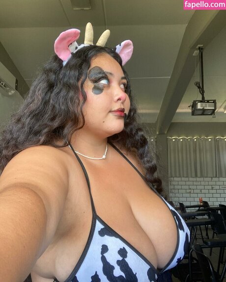 Carmen Ramos