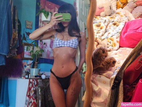 Обнаженная фотография утечки OnlyFans от Mamamoons