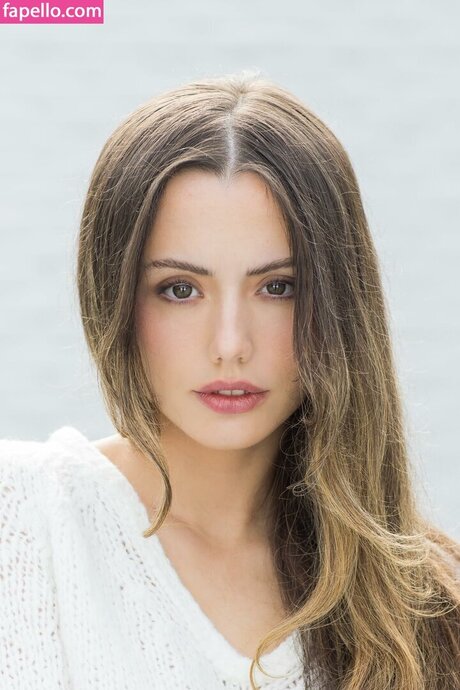 Lily Mo Sheen
