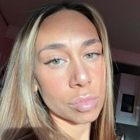 Naken läckt OnlyFans-bild av Sarah Aanes Turkmen