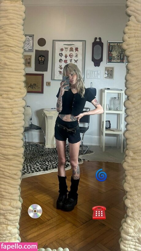 Naken lekkede OnlyFans-bilde av Kat Madeira
