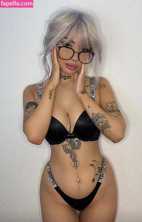 Alaston vuotanut OnlyFans-kuva Jennifer Jeketa