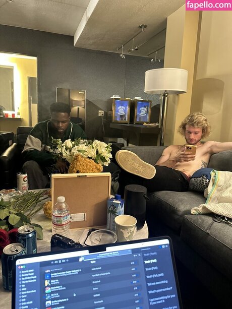 Naken lekkede OnlyFans-bilde av Yunggravy