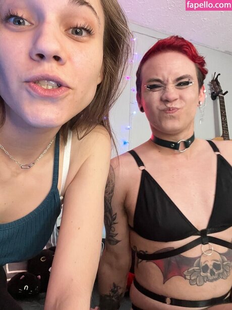 Nahá fotka uniklých OnlyFans od Rose Carter