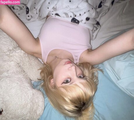 Naken lekkede OnlyFans-bilde av Kaylawiggins
