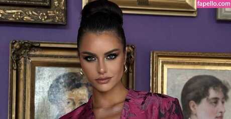 Emilia Dides