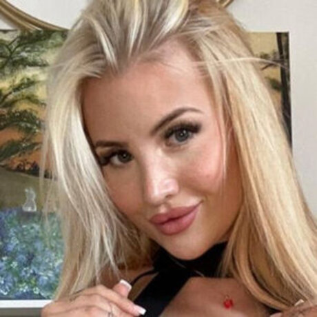 Nacktes geleaktes OnlyFans-Foto von Daisy May