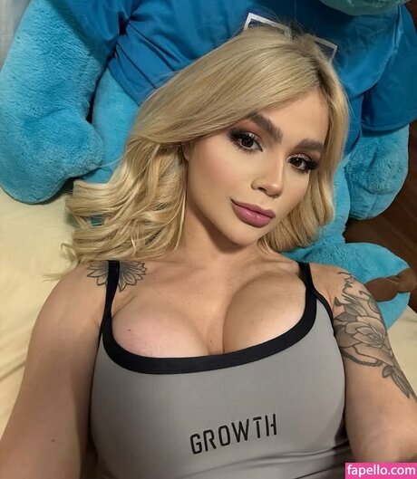 Nahá fotka uniklých OnlyFans od Debora Julia