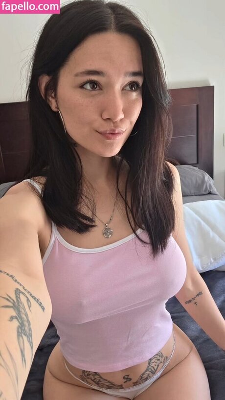 Naken läckt OnlyFans-bild av Ireneoriio