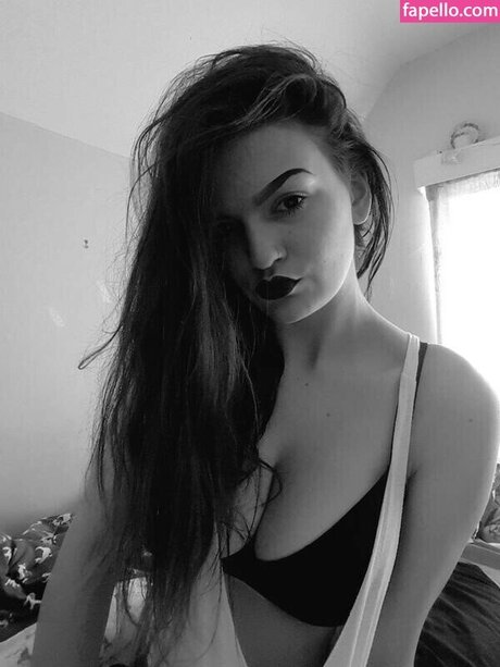 Zoe O'Neill