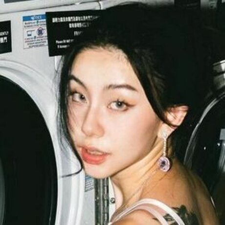 Naken lekkede OnlyFans-bilde av Shirlizleee