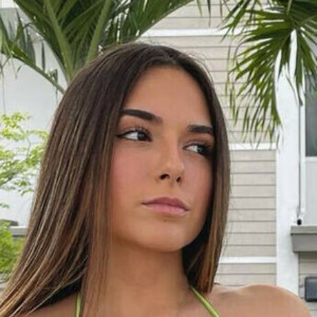 Naken lekkede OnlyFans-bilde av Avbfit
