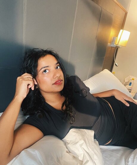Alaston vuotanut OnlyFans-kuva Abby Govindan